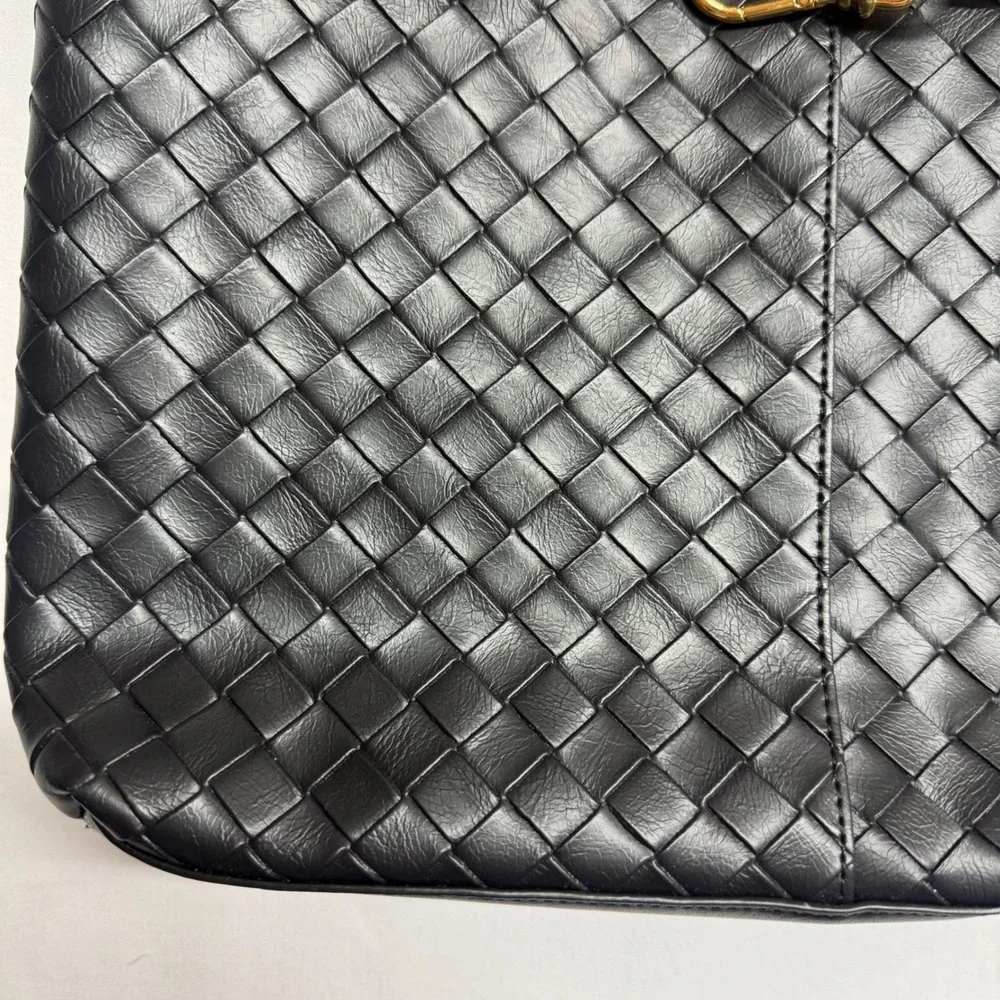 N/A woven faux
